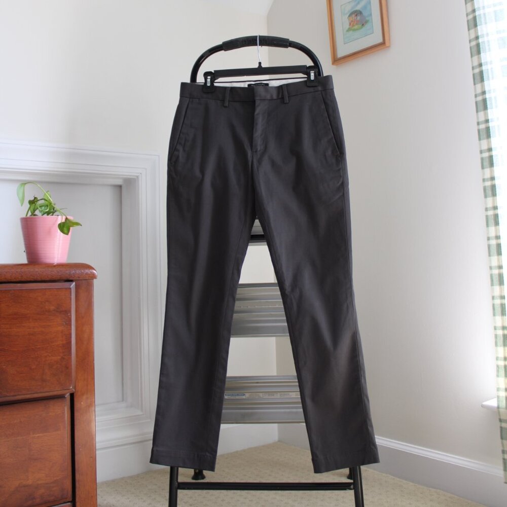 banana republic, fulton chino, 30x30, dark grey